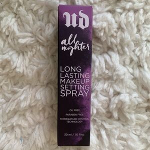 Urban Decay - Long lasting makeup setting spray